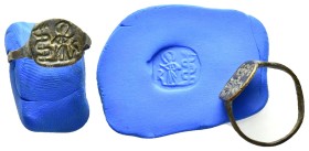 ANCIENT ROMAN BRONZE RING.(3rd–4th centuries).Ae.

Condition : Good very fine.

Weight : 2.2 gr
Diameter : 19 mm