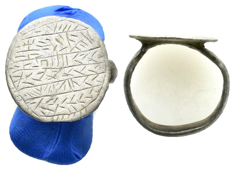 ANCIENT ROMAN SILVER RING.(3rd–4th centuries).Ae.

Condition : Good very fine....