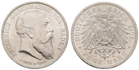 Silbermünzen des Kaiserreichs Baden
 5 Mark, 1907, Friedrich I., auf seinen Tod, kl. Rf., vz-st. J. 37