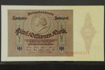 Banknoten Deutsche Reichsbanknoten 1874-1945
 4x 5 Mio. Mark 1.06.1923, Medaillon-Schein, Ro. 88, Serie B und C, Erh. I und Serie A, Erh. II.