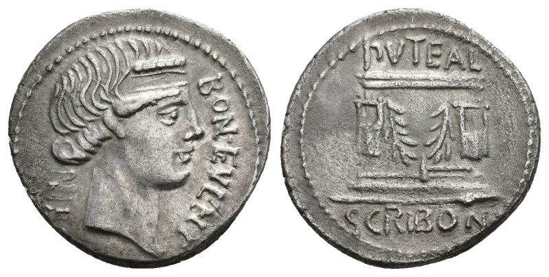 REPÚBLICA ROMANA. SCRIBONIA. L. Scribonius Libo. Denario. Roma (62 a.C.). A/ Cab...