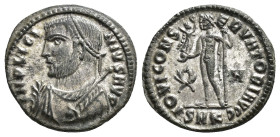 IMPERIO ROMANO. LICINIO I. Follis. Cyzicus (317-320). A/ Busto laureado, drapeado, con cetro y mappa a izq.; IMP LICINIVS AVG. R/ Júpiter a izq. con c...