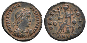 IMPERIO ROMANO. VALENTINIANO II. Follis. Antioquía (378-383). A/ Busto diademado, drapeado y acorazado a der.; D N VALENTINIANVS IVN P F AVG. R/ Roma ...