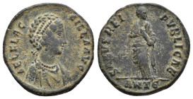 IMPERIO ROMANO. AELIA FLACILA (bajo Teodosio I). Follis. Antioquía (383-384). A/ Busto drapeado a der.; AELIA FLACCILLA AVG. R/ La emperatriz mirando ...