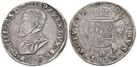 FELIPE II. Escudo Felipe. 1561. Amberes. AR 34,18 g. 43,14 mm. Vanhoudt-265AN. Pequeñas marcas. MBC-.