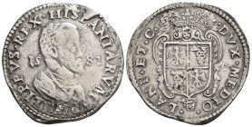 FELIPE II. Escudo de plata (ducatón). 1582. Milán. AR 31,72 g. 41,9 mm. Crippa-13/B-1. Raya en anv. y pequeñas erosiones. MBC-/MBC.