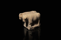 HISPANIA ANTIGUA. Cultura ibérica. Exvoto pareja de bueyes (ss. III-I a.C.). Piedra. Longitud 22,5 cm. Si bien el tipo de exvoto ibérico más conocido ...