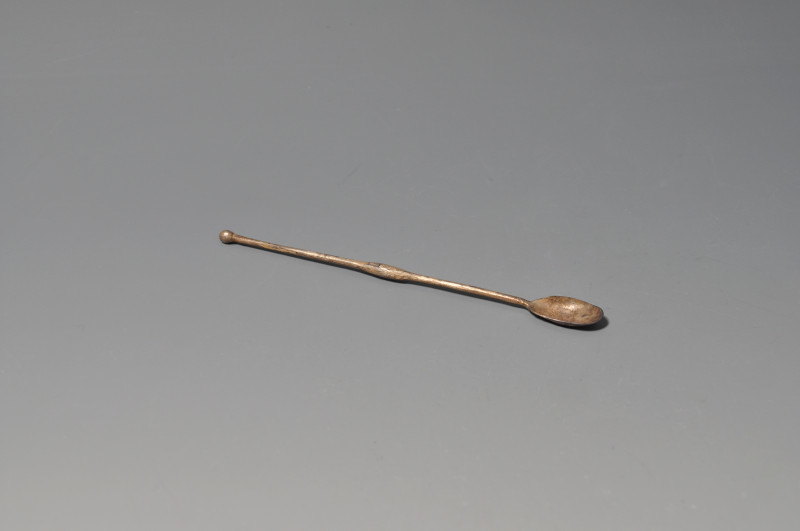 ROMA. Instrumento médico (ss. III-V d.C.). Plata. Longitud 10,2 cm. Ex colección...