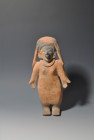 PREHISPÁNICO. Cultura Jama-Coaque. Figura femenina estante (500 a.C-500 d.C.). Cerámica. Altura 30 cm. Fragmentada y restaurada. Adjunta certificado d...