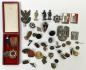 Przypinki, odznaki, żołnierzyki (47szt)