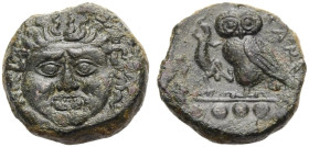 SIZILIEN. KAMARINA. 
AE Tetras, 420-405 v. Chr. Gorgoneion von vorne. Rv. KAMA Eule n.l. stehend, Eidechse in der rechten Kralle haltend; im Abschnit...