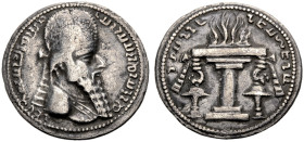 PERSIEN. SASANIDEN. 
Ardashir I., 224-241. AR Drachme, o. J. "Ctesiphon". Büste mit Kronhaube und Diadem n. r. Rv. Flammender Altar. 3,70 g. Göbl Tf....