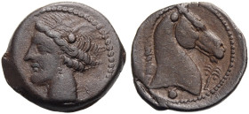 ZEUGITANIA. KARTHAGO. 
Bronze, 300-264 v. Chr. Kopf der Tanit-Persephone n.l. mit Ährenkranz, Kugel in ihren Haaren. Rv. Pferde­kopf n. r., im Felde ...