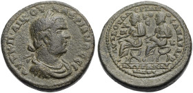 KILIKIEN. ANAZARBOS. 
Valerianus I., 253-260. Bronze, 253-254. Drap., gep. Büste mit L. n.r. Rv. AUT GALLI/HNOC- AUT OUAL-eRIAN-OCANAZARBO/A/M/K/BOC ...
