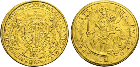 BAYERN, HERZOGTUM, SEIT 1806 KÖNIGREICH. 
MAXIMILIAN I., als Herzog, 1598-1623. Doppeldukat 1618, München. Gekröntes Wappen zwischen zwei Löwen. Rv. ...