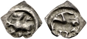LAUFENBURG, GRÄFLICH HABSBURGISCHE MÜNZSTÄTTE. 
GRAFEN VON HABSBURG-LAUFENBURG, 1238-1408. Vierzipfeliger Pfennig, Anfang 14. Jh. Löwe n. l., der Sch...