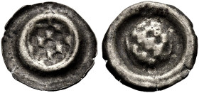 MAGDEBURG, ERZBISTUM. 
JOHANN VON PFALZ-SIMMERN, 1464-1475. Hohlringpfennig o. J. Weckenschild im Wulstring, darüber ein Kreuz, das auf dem Wappen st...