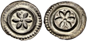 MARKDORF, FREIHERRLICHE MÜNZSTÄTTE. 
Pfennig, um 1250-1270. Sechsblättrige Blüte mit einem Punkt in einem Winkel. 0,42 g. CC 254, Cahn 146, Fd. Niede...