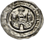 RAVENSBURG, KÖNIGLICHE MÜNZSTÄTTE. 
Brakteat um 1180-1190. Torgebäude mit doppelstöckigem Turm, über den Seitentürmen gestielte Ringel; Trugschrift. ...
