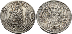 SACHSEN-ALBERTINISCHE LINIE, KURFÜRSTENTUM. 
JOHANN GEORG I., 1615-1656. Taler 1624. Geharnischtes Hüftbild r. mit Schwert und Helm. Rv. Sechsfach be...