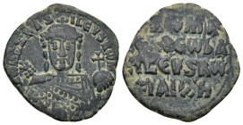 Romanus I Lecapenus AD 920-944. Constantinople Follis AE (25mm, 5.17 g) +RWMAh bASILEVS RWM, crowned, bearded, facing bust of Romanus, wearing chlamys...