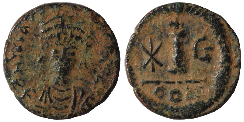 Maurice Tiberius, 582-602. Dekanummium (bronze, 2.29 g, 16 mm), Constantinople. ...