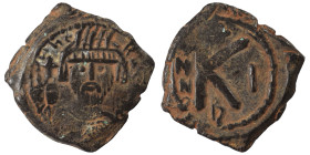 Heraclius, 610-641. Half Follis (bronze, 6.10 g, 25 mm), Constantinople. Crowned and cuirassed bust facing, holding globus-cruciger Rev. Large K; A/N/...