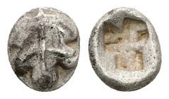 Caria, Rhodos. Kamiros. AR Hemiobol, 0.64 g 8.55 mm. Circa 550-500 BC.
Obv: Fig leaf
Rev: Square incuse with raised geometric pattern.
Ref: HN Online ...