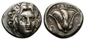 Caria, Rhodes. AR Didrachm, 6.51 g 19.26 mm. 316-304 BC. 
Obv: Head of Helios facing slightly right. 
Rev.: ΡΟΔΙΟΝ; Rose
Ref.: SNG Keckman 445. 
Fine/...