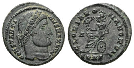 Constantine I ‘The Great’, 307/10-337 AD. AE, Follis. 3.79 g. 20.06 mm. Constantinople.
Obv: CONSTANTINVS MAX AVG. Head of Constantine I, laureate, ri...