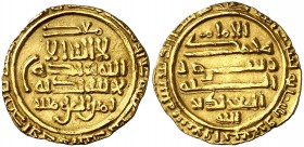 * AH 347. Fatimidas de Egipto y Siria. Al-Mu'izz Abu al-Tamim. Dinar. (S.Album 697.2). 4,04 g. Sin marca de ceca, pero acuñada en Segilmesa. Ligeramen...