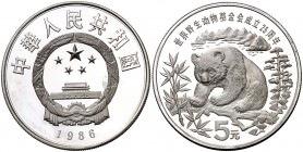 1986. China. 5 yuán. (Kr. 150). 22,46 g. AG. Escasa. Proof.
