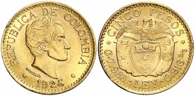 1925. Colombia. 5 pesos. (Fr. 115) (Kr. 204). 7,93 g. AU. MEDELLIN. EBC.