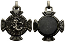 Anhänger / Pendant
 Silberamulett / Silveramulet 1915 30.0 mm. Chinesischer Drache / Chinese dragon. Gehenkelt mit Tragöse / with loop on integral su...