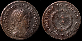 Constantinus I. (307-337 AD). Follis. (18mm, 3,33g) Antioch. Obv: CONSTANTINVS IVN NOB C. laureate bust of Constantinus right. Rev: CAESARVM NOSTRORVM...