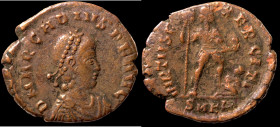 Arcadius. (383-388 AD). Maiorina. (21mm, 4,23g) Antioch. Obv: DN ARCADIVS PF AUG. Arcadius. perl-diademed bust right. Rev: VIRTVS EXERCITI. emperor st...