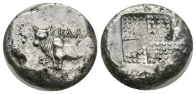 BITHYNIA, Kalchedon (Circa 387/6-340 BC.) AR Tetradrachm
Obv: KAΛΧ.
Bull standing left on grain ear; monogram to left.
Rev: Stippled quadripartite ...