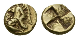 MYSIA, Kyzikos (Circa 550-450 BC). EL Myshemihekte.
Obv: Nike, holding aphlaston, kneeling left on tunny left.
Rev: Quadripartite incuse square.
vo...