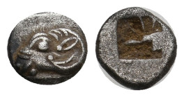 TROAS. Kebren (5th century BC.) AR Obol.
Obv: Ram’s head left; small bird left below.
Rev: Incuse square.
Klein 312 (small flan; just bird´s head v...