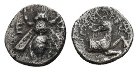 IONIA, Ephesos (Circa 380-90 BC.) AR Obol.
Obv: E – Φ.
Bee in dotted border.
Rev: E – Φ.
Forepart of a stag kneeling right.
Cf. SNG Copenhagen 24...