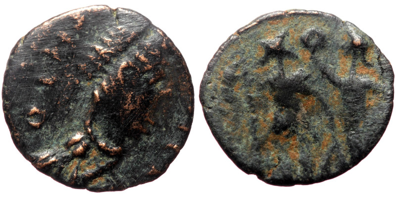 Barbaric imitation of theodosian dynasty AE issue (Bronze, 1.08g, 14mm)
Obv: imi...