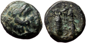 Kings of Macedon, Alexander III 'the Great', AE, (Bronze,1.57 g 10 mm), 336-323 BC. Uncertain mint in Macedon.
Obv: Head of Herakles right, wearing li...