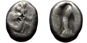 Persia, Achaemenid Empire. temp. Darios I to Xerxes II (ca 485-420 BC) AR Siglos (Silver, 5.37g, 17mm) Sardes 
Obv: Persian king or hero, wearing kida...