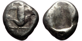 Persia, Achaemenid Empire, temp. Artaxerxes II to Artaxerxes III (ca 375-340 BC) AR Siglos (Silver, 15mm, 5.28g). 
Obv: Persian king or hero, wearing ...