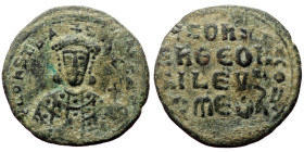 Constantine VII Porphyrogenitus (913-959) and Romanus I Lecapenus (920-944). AE Follis (Bronze, 5,57g, 27mm) Constantinople.
Obv: +CONST' bASIL' ROm, ...