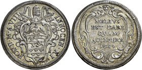 Roma.  

Testone 1684, AR 9,17 g. INNOCEN XI PONT MAX Stemma oblungo a punta con fogliame, sormontato da triregno e chiavi decussate seminascoste con ...