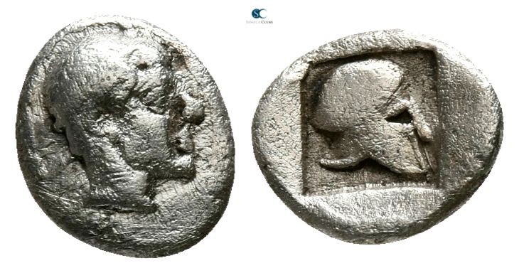 Macedon. Scione circa 424 BC. 
Hemiobol AR

6mm., 0,29g.

Male head right, ...