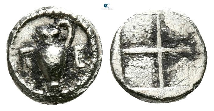 Macedon. Terone circa 424-422 BC. 
Hemiobol AR

5mm., 0,23g.

T-E, oinochoe...