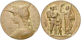 France, AE Médaille s.d. 

France. AE Médaille s.d. (51 mm, 56.13 g), Médaille militaire. Par Roty.

Rayure à l'avers, sinon, SUP.