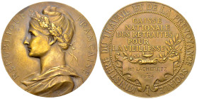 France, AE Médaille 1934, Ministère du travail 

France. AE Médaille 1934 (50 mm, 60.53 g), Ministère du travail et de la prévoyance sociale, Caisse...